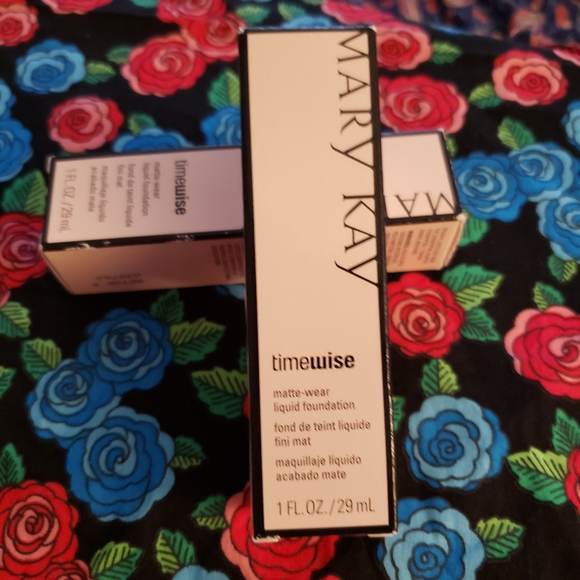 Mary Kay Other - Mary Kay TimeWise Matte-Wear Liquid Foundation